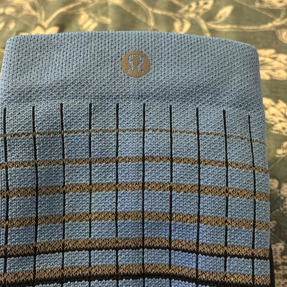 NWT Lululemon Crew Length Training Entrainment Power Stride Socks - Picture 5 of 7